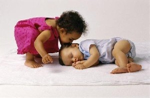 عکس هایی جالب و دیدنی از بوسه های شیرین زندگی