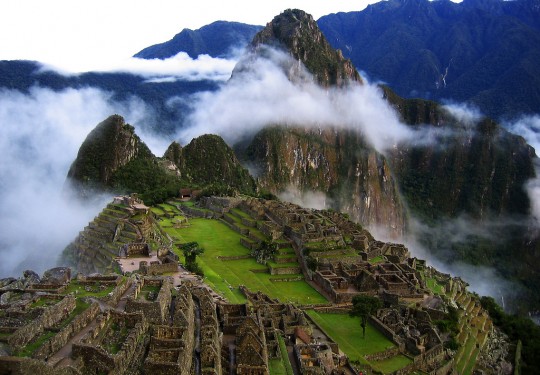 10 مکان از عجیب ترین ساخته های دست بشر