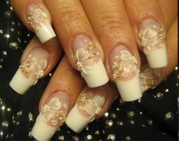 طراحی زیبا روی ناخن ها برای دخترخانم ها