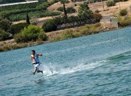عکسهای عجیب و باور نکردنی از دویدن مردی روی آب