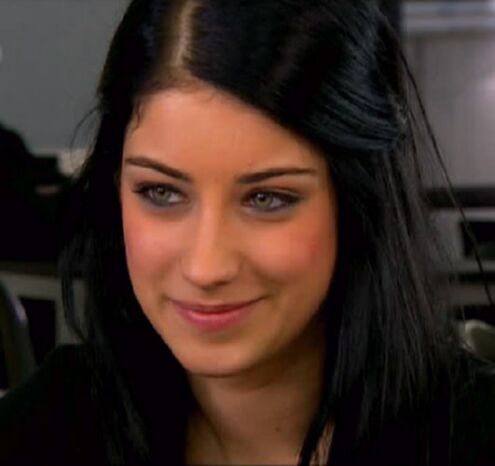 عکس های نهال hazal kaya