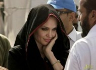 تقدیر از حجاب آنجلینا جولی در سیما + عکس