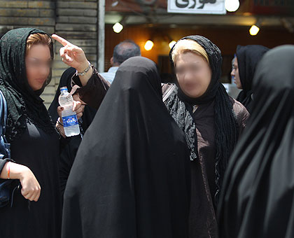 عکس های جدید برخورد با بد حجابی در تهران !! تیر 1390