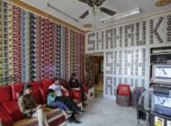 علاقه شدید یک مرد هندی به شاهرخ خان + عکس