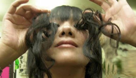 دختر عجیب چینی با مژه های نیم متری + عکس