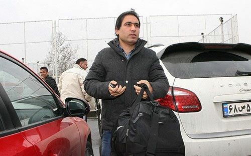 مهدوی کیا سوار چه ماشینی می شود + عکس