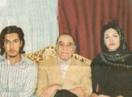 عکس بسیار قدیمی از احسان خواجه امیری در کنار خانواده اش