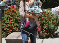 عکس های جنجالی و جدید جسیکا آلبا و دو دخترش