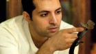 انتقاد اشکان خطیبی در مورد شعرهای فرزاد حسنی