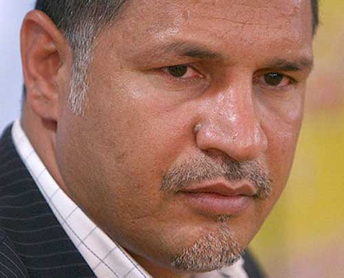 گل به آب دادن علی دایی (عکس)