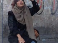 زندانی شدن زن محجبه در زندان شیشه ای فرانسه (عکس)
