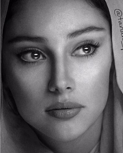 عکس های جالب دختر بازیگر ترلان پروانه