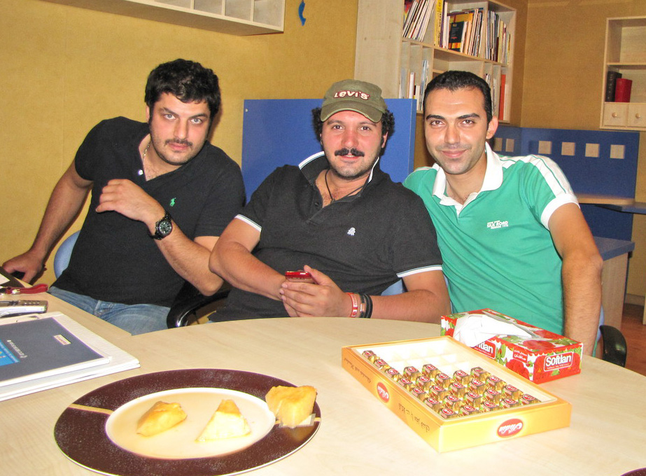 عکس های سام درخشانی..(بازیگر)