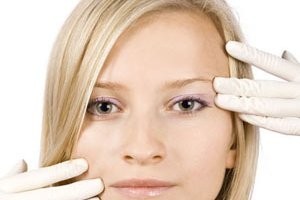 پوست صورت خود را بدون لیزر جوان و زیبا نگه دارید