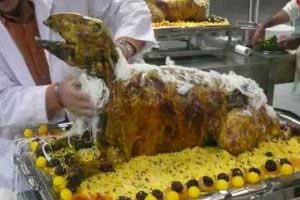 طرز تهیه پخت بره درسته