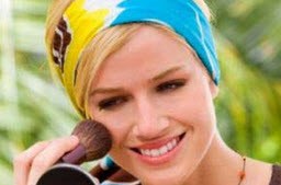 گونه برجسته دوست دارید؟ اینگونه رژ گونه بزنید