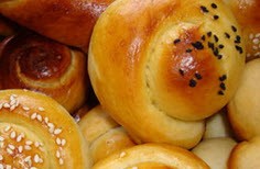 تهیه نان كماج خرمایی