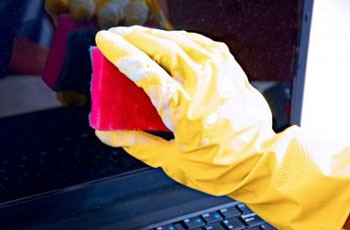 چگونگی تمیز‌کردن صفحه‌ نمایش‌ مانیتورهای LCD