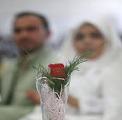 چگونگی رفتار به پدر و مادر جدید
