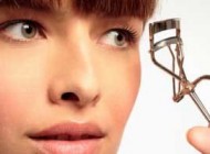 اینگونه مژه های خود را بلند کنید