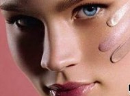 برای طبیعی نشان دان پوست از چه کرم پودری استفاده کنیم!